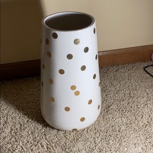 Ｇｏｌｄ • ａｎｄ • Ｗｈｉｔｅ  • Ｖａｓｅ